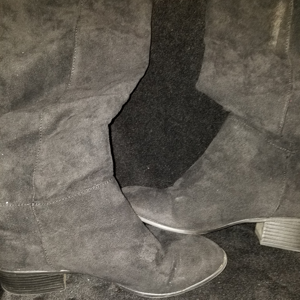 Shoes - Picture 13 of 16